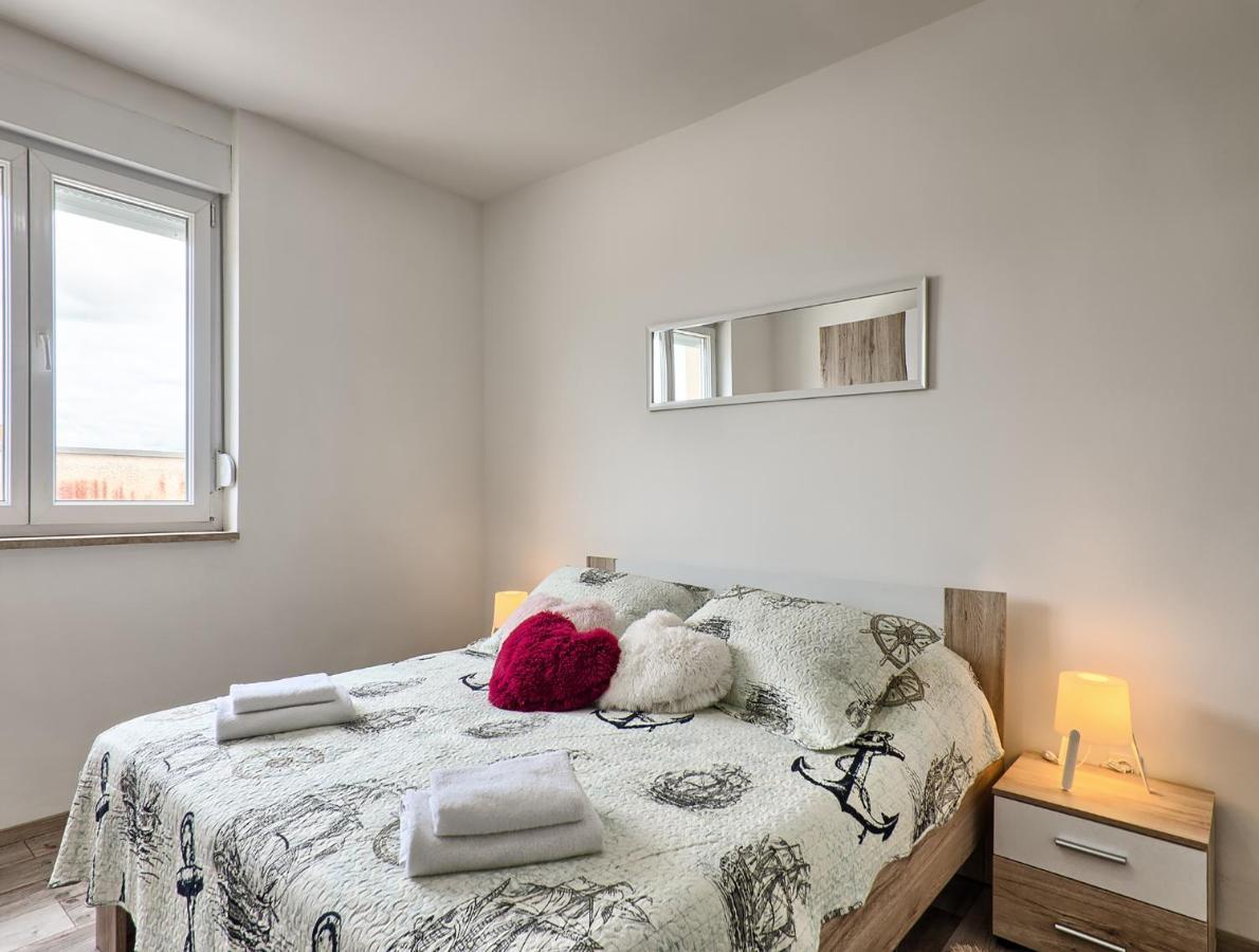 Joelle Apartman